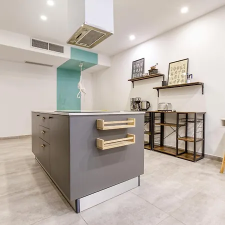 Апартаменты Designer 3br With Private Balcony In By 360 Estates *