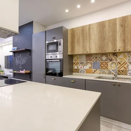 アパート Designer 3br With Private Balcony In By 360 Estates