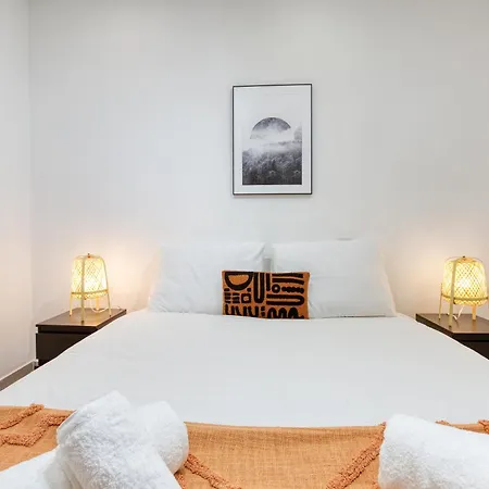 Designer 3br With Private Balcony In By 360 Estates * グジラ