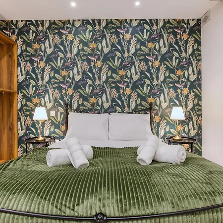 Designer 3br With Private Balcony In By 360 Estates * グジラ