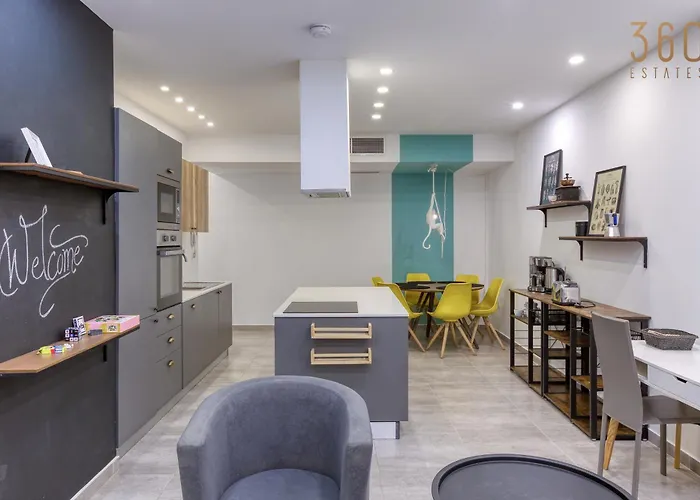 Designer 3br With Private Balcony In By 360 Estates Apartamento *