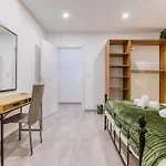 Designer 3br With Private Balcony In By 360 Estates 公寓 *