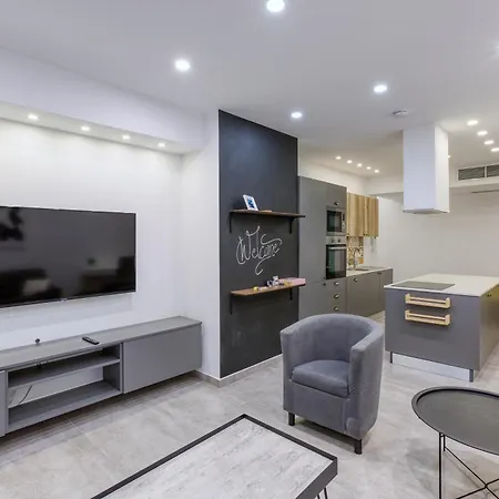 Designer 3br With Private Balcony In By 360 Estates 아파트 *