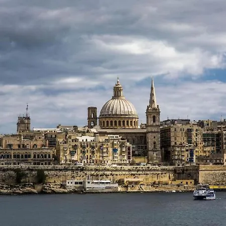 Designer 3br With Private Balcony In By 360 Estates Appartement Gzira