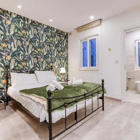 Appartamento Designer 3br With Private Balcony In By 360 Estates Gzira