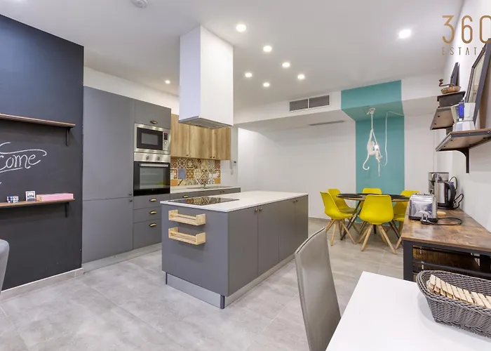 Designer 3br With Private Balcony In By 360 Estates Daire