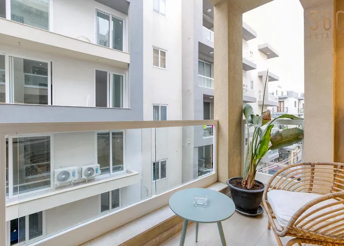 Daire Designer 3br With Private Balcony In By 360 Estates *