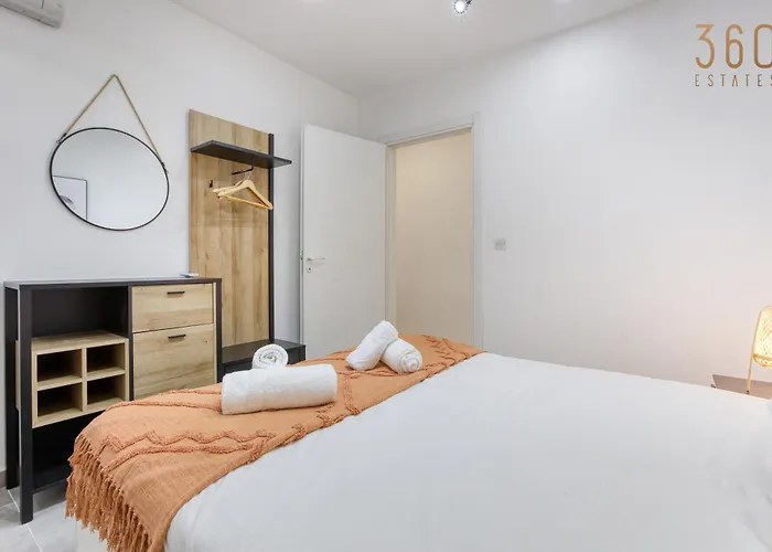 Designer 3br With Private Balcony In By 360 Estates Apartament *